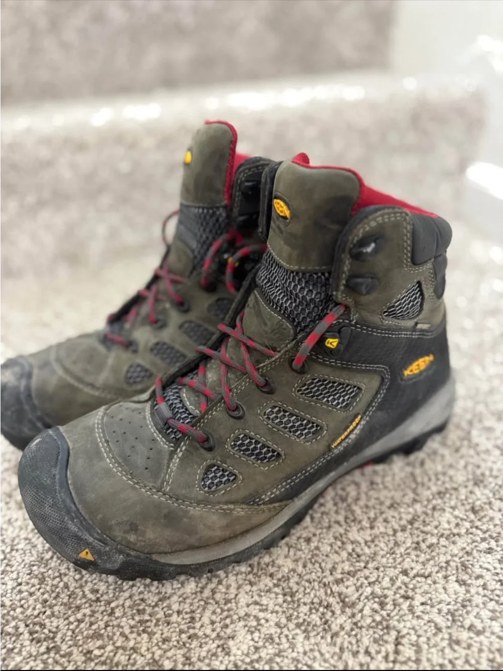 KEEN Utility Waterproof Steel Toe Work Boots Men’s 7.5 Women’s 9 EH ASTM F2413